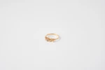 Anello Bouquet in oro giallo 18kt con diamanti mêlée e fiori cesellati a mano, Monica Candido Gioielli Milano miniatura 2