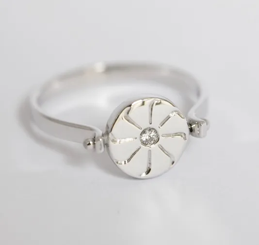 Anello cinetico in oro bianco 18kt