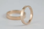 Fedi nuziali a fascetta artigianali in oro 18kt con design geometrico, Monica Candido Gioielli Milano miniatura 1