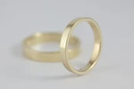 Fedi nuziali a fascetta artigianali in oro 18kt con design geometrico, Monica Candido Gioielli Milano miniatura 4