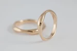 Fedi nuziali fluide artigianali in oro 18kt con design organico, Monica Candido Gioielli Milano miniatura 9