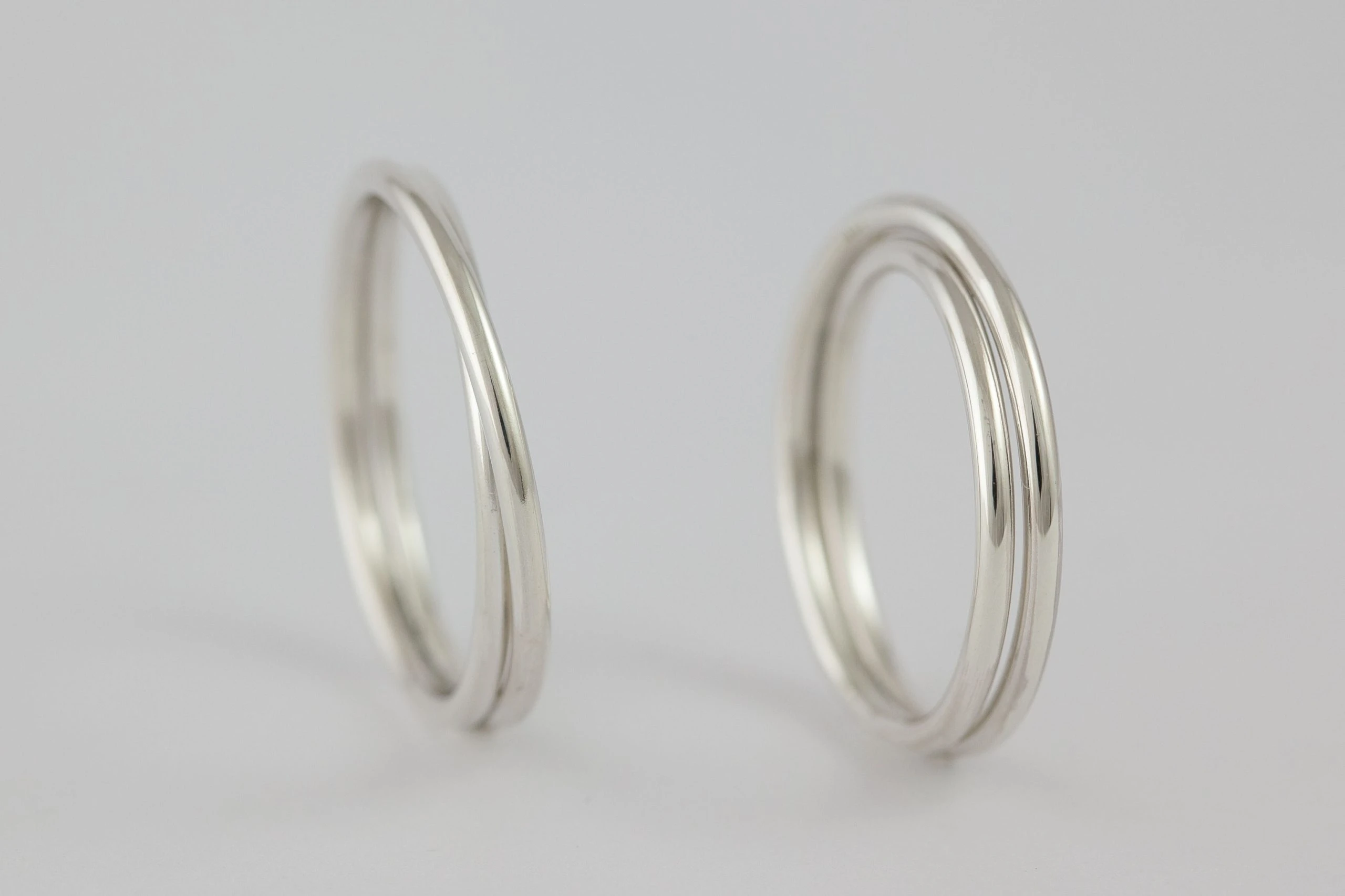 Fedi nuziali intreccio artigianali in oro 18kt con doppio filo intrecciato, Monica Candido Gioielli Milano - 11